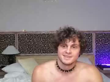 couple
        goddess_marylin cam image #2398871