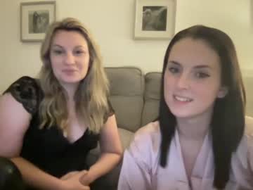 girl
        skylamayx cam image #2138969