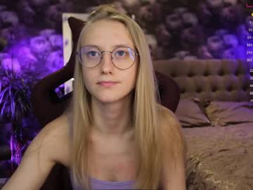 girl
        angeellina cam image #219414