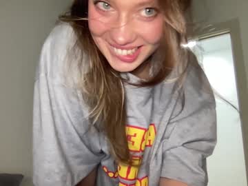 girl
        angel_from_sky cam image #3367231