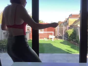 girl
        eatmypie69 cam image #3511765