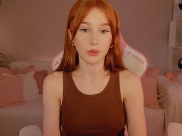girl
        leahsthetics cam image #2556532