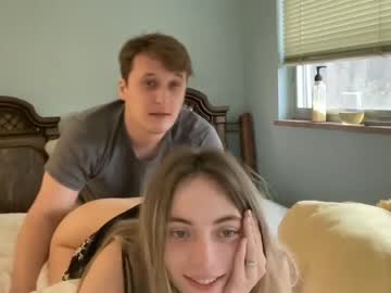 couple
        babyindy cam image #2023054