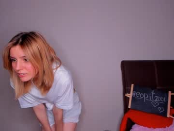 girl
        denisegarcias cam image #577112