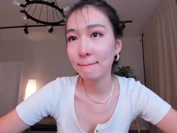 girl
        natsumiito cam image #1989518