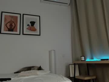girl
        hell_lo cam image #2554574