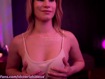 girl
        victoriahillova cam image #4622923