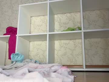 girl
        honey_sunshine cam image #3768638