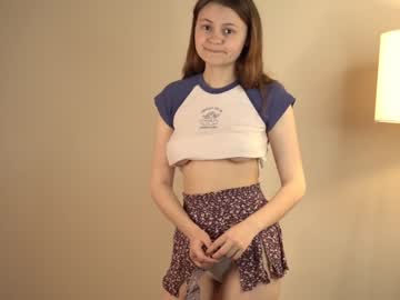 girl
        winniewest_ cam image #945092