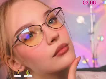 girl
        lissa_meooow cam image #4610929