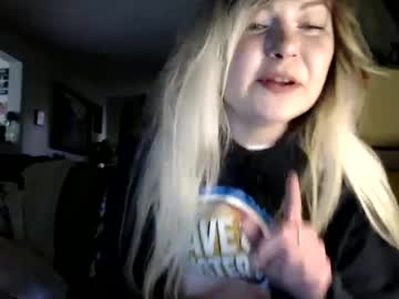 girl
        kipsy420 cam image #4353516