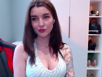 girl
        marti_lovely cam image #2724592