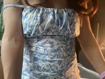 girl
        amysmilez cam image #4329765