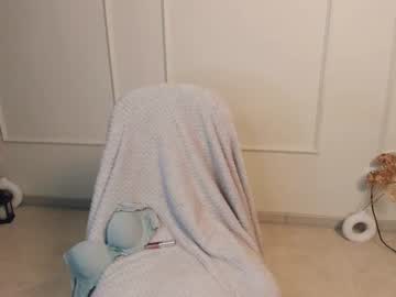 girl
        laa_ura cam image #2467764