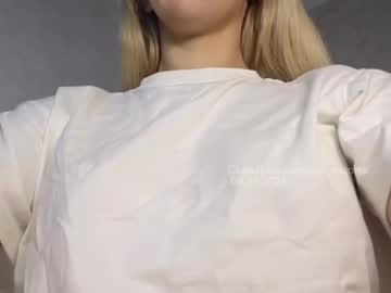 girl
        lesi_moonie cam image #3213052