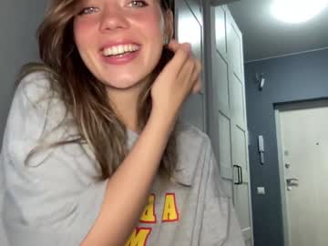 girl
        angel_from_sky cam image #3098981