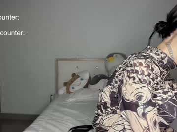 girl
        lonelly_lolly98 cam image #2844119