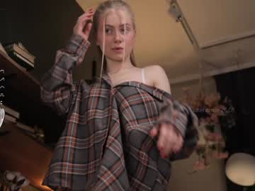 girl
        kateharrise cam image #3266931