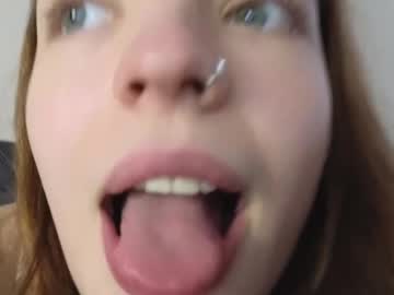 girl
        my_mia_ cam image #3797808