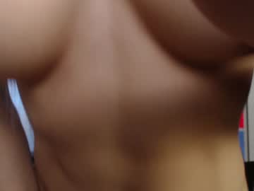 girl
        motorboat_me cam image #806761