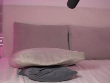 girl
        honeyyykate cam image #3397404