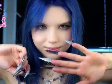 girl
        merciabawden cam image #4395660