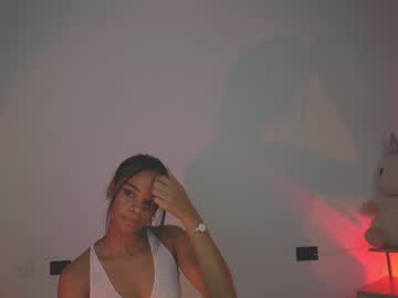 girl
        camilitasu cam image #1555846