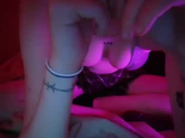 girl Webcam Girls Sex Thressome And Foursome with missbunnys21