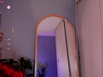 girl
        scarlett1_ cam image #4088786