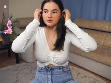 girl
        aftonbunkers cam image #3485057