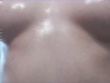 girl
        anyeess cam image #1189368