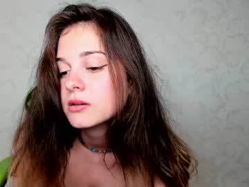 girl
        oladushek18 cam image #1672664