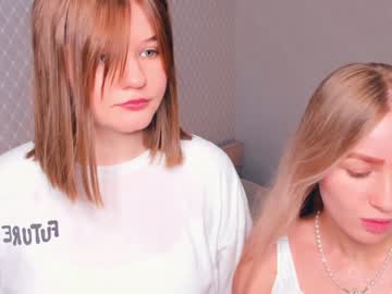couple
        chelsea_dream_ cam image #2831619