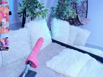 girl
        ivy_li cam image #897889