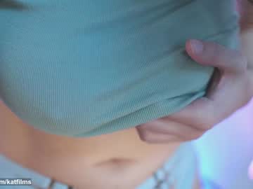girl
        katdreams cam image #1765210