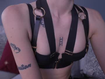 girl
        auddicted cam image #1346266