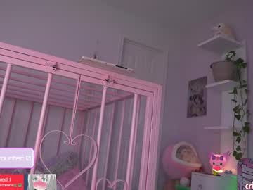 girl
        crimsonkitten cam image #4462150