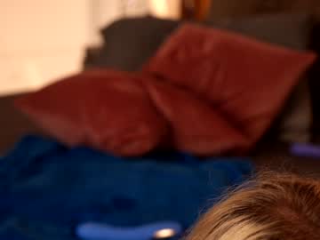 girl
        lovexxxpink cam image #1312229
