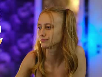 girl
        angeellina cam image #2167446