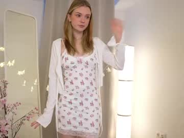 girl
        cyberheart_ cam image #3711425