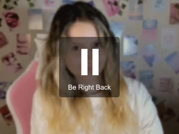 girl
        amelienjames cam image #3340986