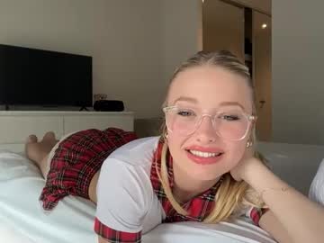 girl
        giselleflexible cam image #4165209