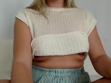 girl Webcam Girls Sex Thressome And Foursome with innocentblonde789