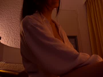 girl
        mystikei cam image #1803981