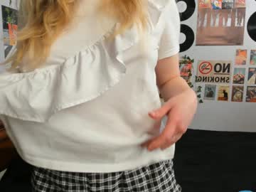 girl
        albertadunnuck cam image #3697936