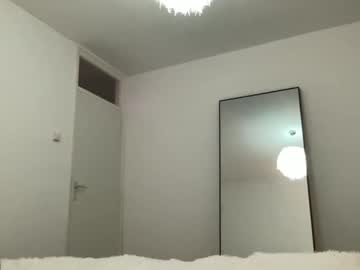 girl Webcam Girls Sex Thressome And Foursome with seraveraxo
