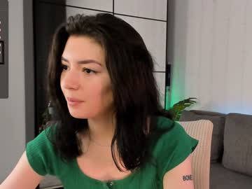 girl
        julietaromaniss cam image #2685493