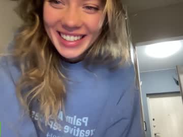 girl
        angel_from_sky cam image #2098456