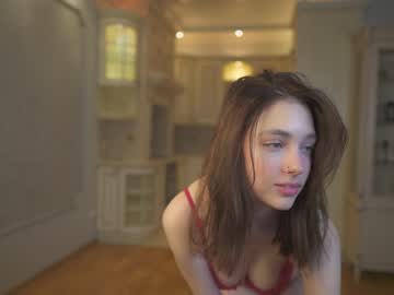 girl
        shirleywhitney cam image #2707617