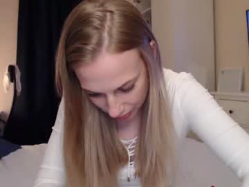girl
        magic_couple13 cam image #1759079